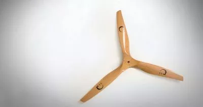 XOAR Holz Elektro Propeller 3-Blatt 26x10